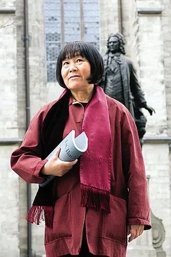 朱晓玫，定居巴黎的中国当代钢琴家
